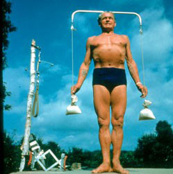 A COSA PUO’ ESSERCI UTILE IL PILATES?